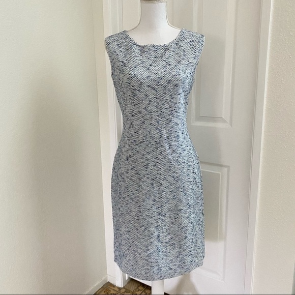 St. John Collection Nimes Tweed Sleeveless Sheath - Picture 3 of 11